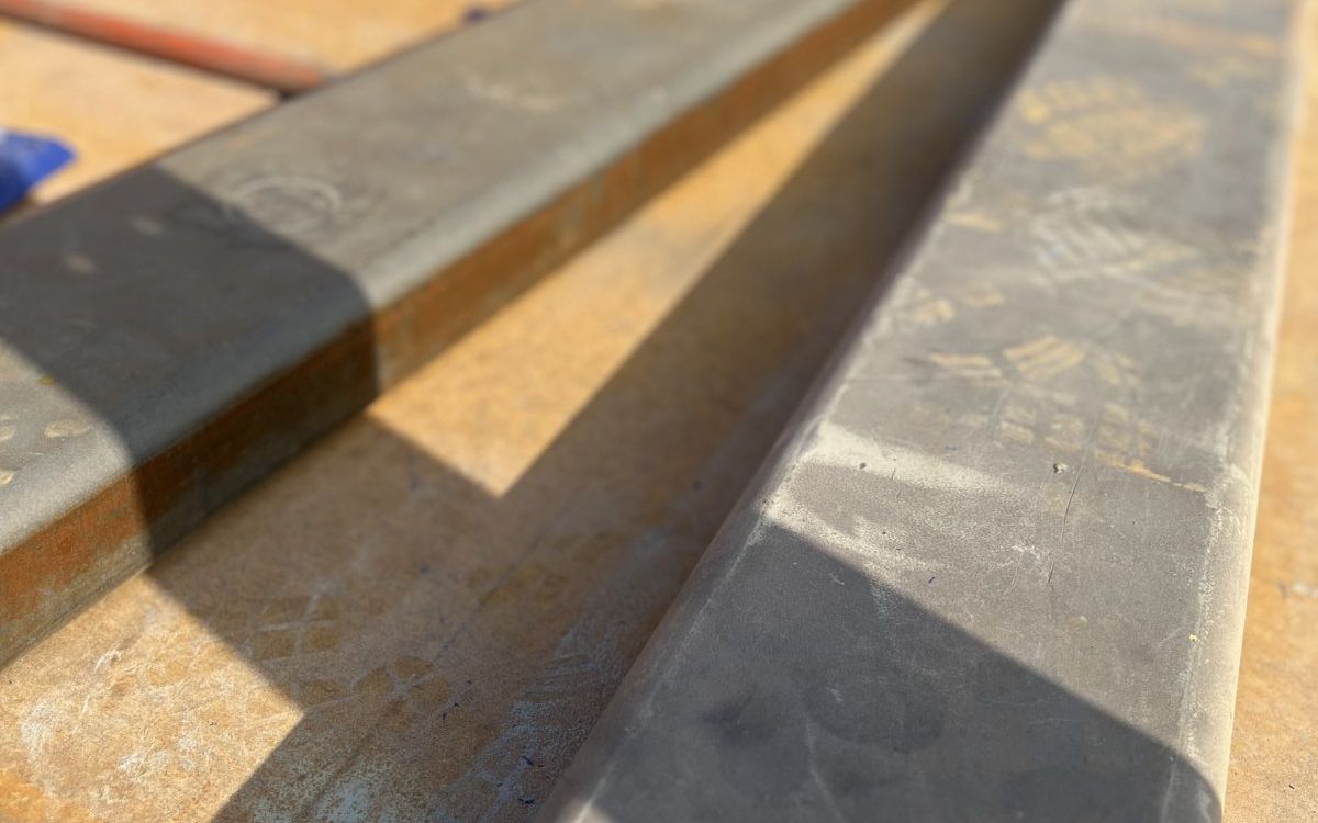 Rohes Bauteil vor der Bearbeitung